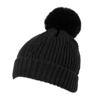 Women's Winter Knitted Beanie With Pom - Pon Black