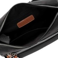 Τσάντα ώμου μεσαία γυναικεία μαύρη Emily & Noah Esther Shoulder Bag