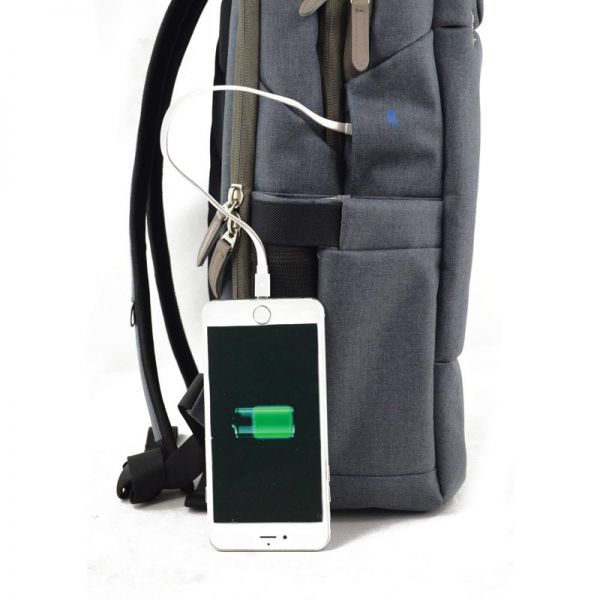 Σακίδιο πλάτης επαγγελματικό ανδρικό γκρι Swissdigital Surge 701 Business Backpack, λεπτομέρεια, θήρα USB