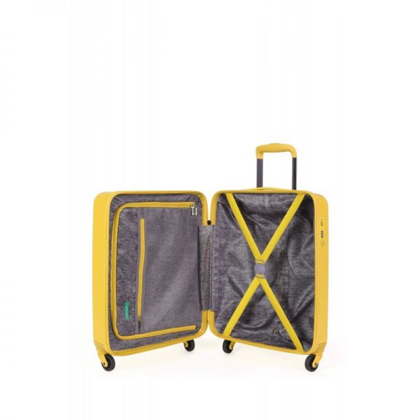 Βαλίτσα σκληρή μικρή κίτρινη United Colors Of Benetton 4W Luggage UCB Yellow, εσωτερικό.