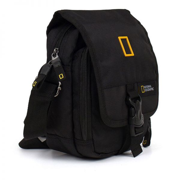 Τσαντάκι ώμου ανδρικό  με καπάκι μαύρο National Geographic Recovery Utility Bag  Black.