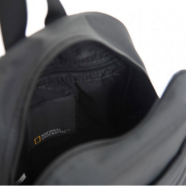 Τσάντα ώμου - πλάτης μαύρη National Geographic Pro Sling Bag Black, εσωτερικό.