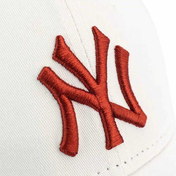 Καπέλο τζόκεϊ λευκό New York Yankees New Era 9Forty League Essential Cap White / Red