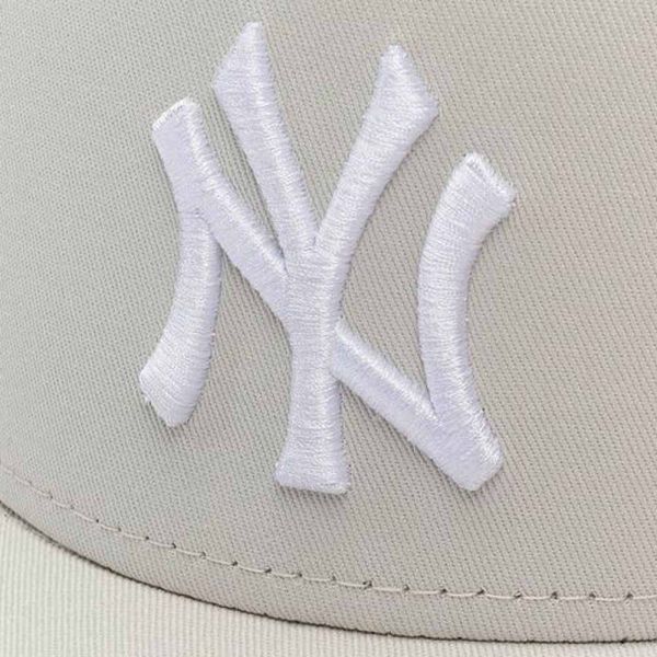 Καπέλο τζόκεϊ μπεζ  New York Yankees New Era 9 Foutry Colour Essential Stone E-Frame Trucker Cap