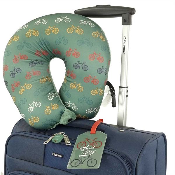 Travel Set With Pillow, Name Tag And Lock Diplomat ACSET 1