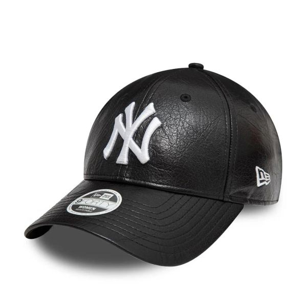 Women's Winter Cap New York Yankees New Era 9Forty PU Black /White
