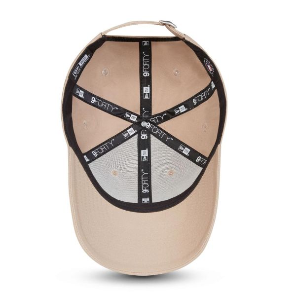 Καπέλο τζόκεϊ μπεζ New York Yankees New Era 9Forty League Essential Beige
