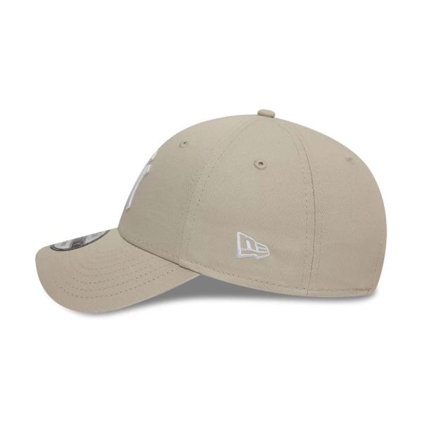Καπέλο τζόκεϊ μπεζ New York Yankees New Era 9Forty League Essential Light Beige