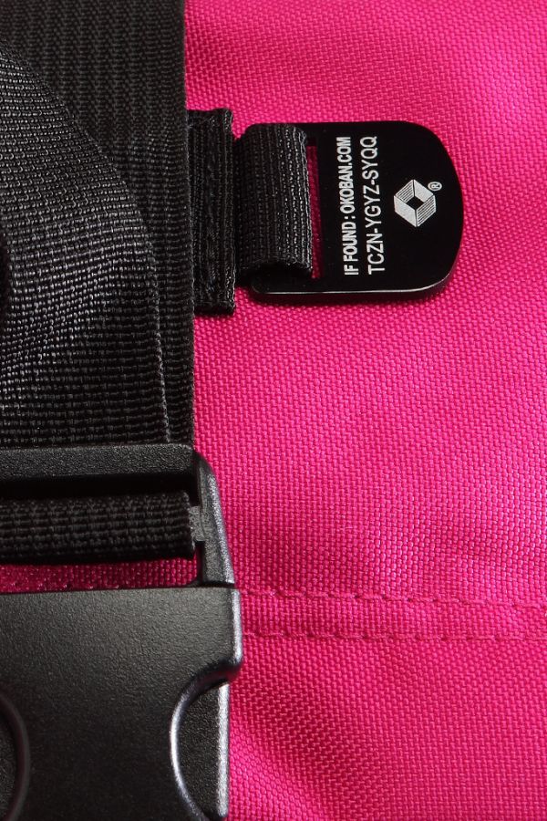 Τσάντα ταξιδίου - σακίδιο πλάτης ροζ Cabin Zero Classic Ultra Light Cabin Bag Hot Pink, πλάγια δεξιά όψη, λεπτομέρεια